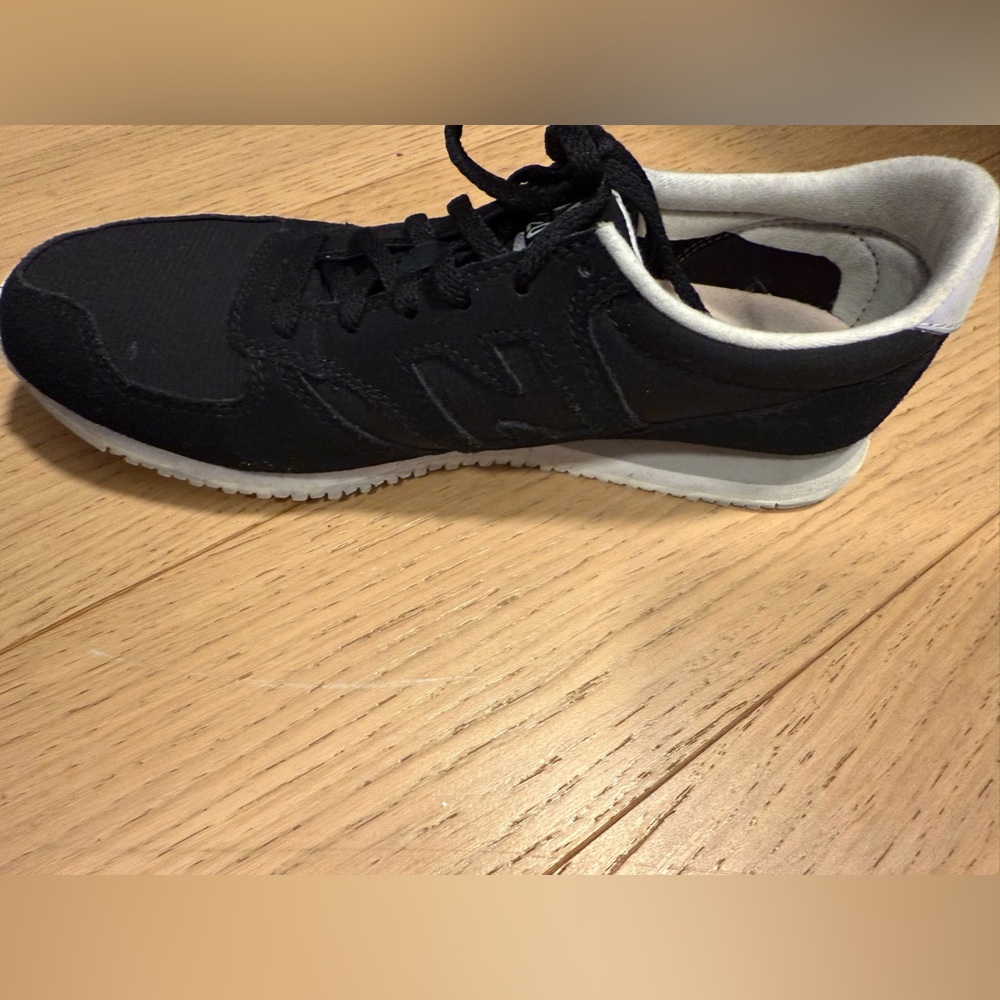 New Balance Black Sneakers - Picture 3 of 5